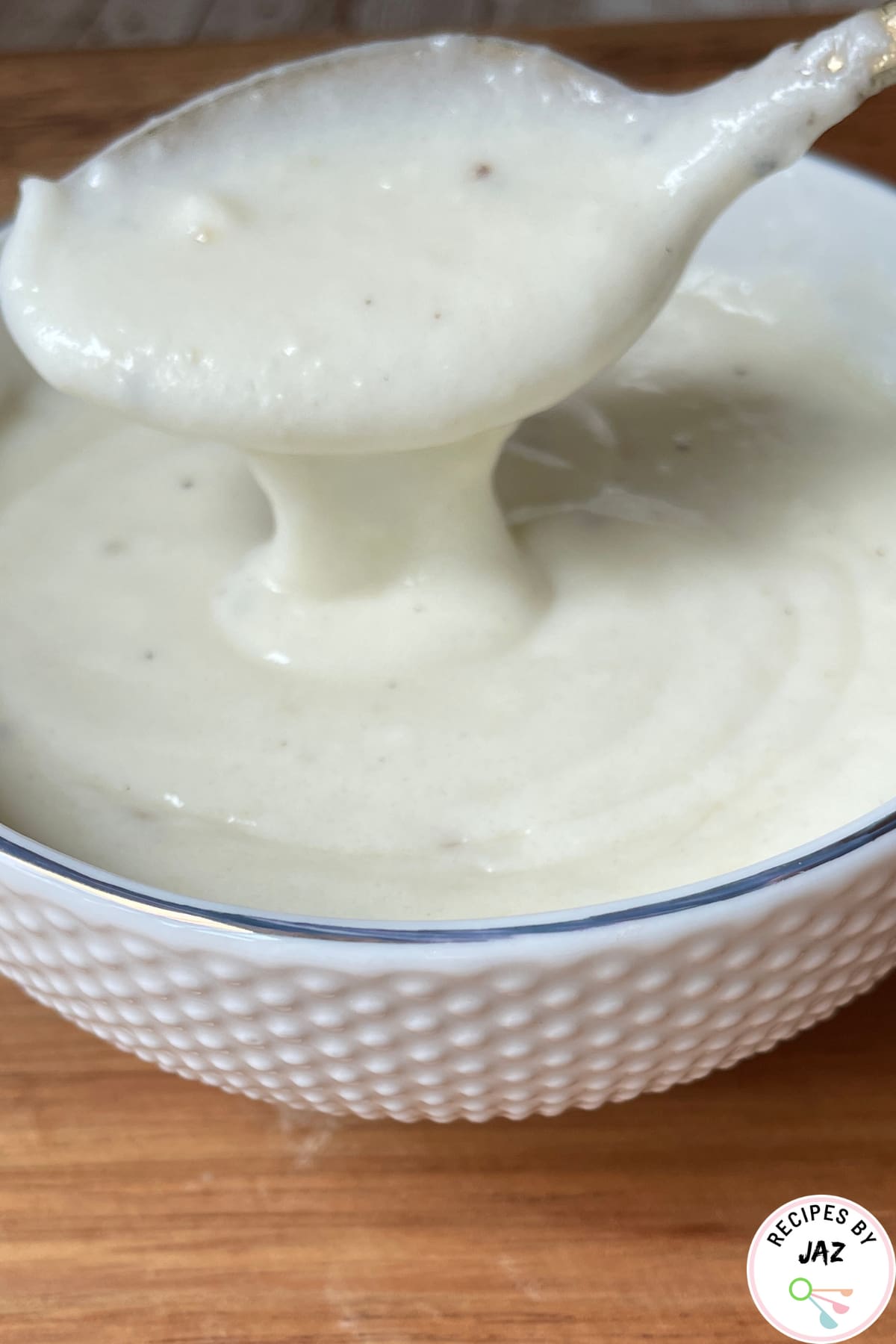 White pizza sauce.